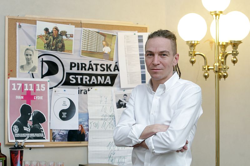 Šéf Pirátů Ivan Bartoš.