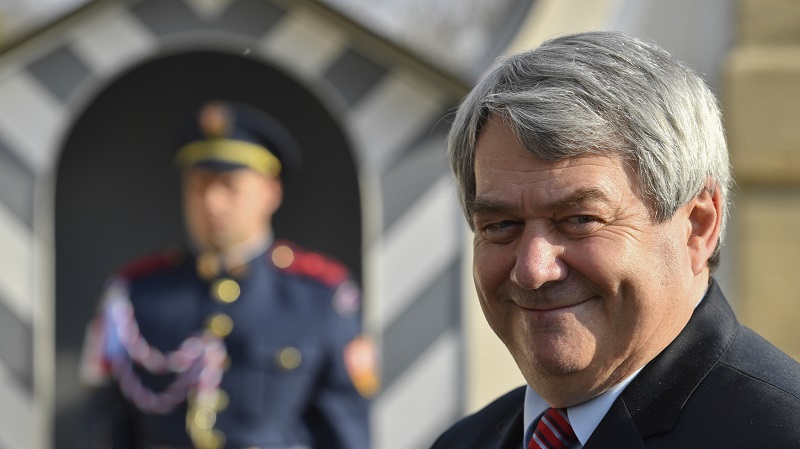KSČM bude na sjezdu volit nové vedení a sílí hlasy, že předsedou už by nemusel být Vojtěch Filip (na snímku).