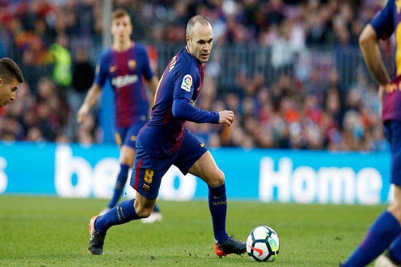 Andrés Iniesta podle zahraničního tisku odejde do Čín, nahrává tomu i jeho podnikání. Andrés Iniesta podle zahraničního tisku odejde do Čín, nahrává tomu i jeho podnikání.