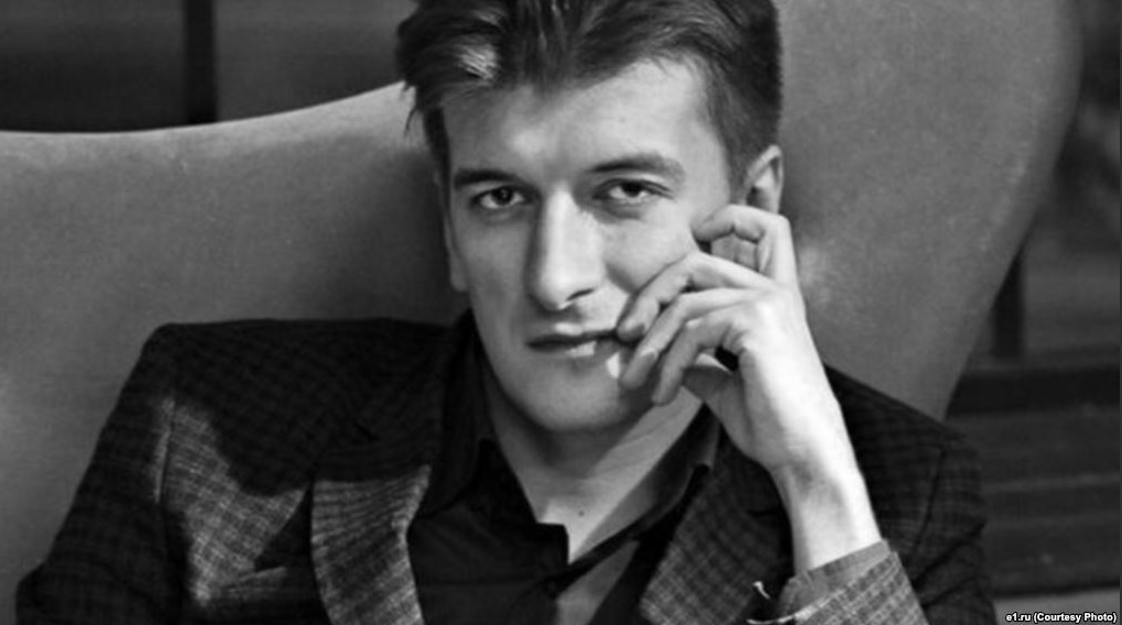 Novinář Maxim Borodin.