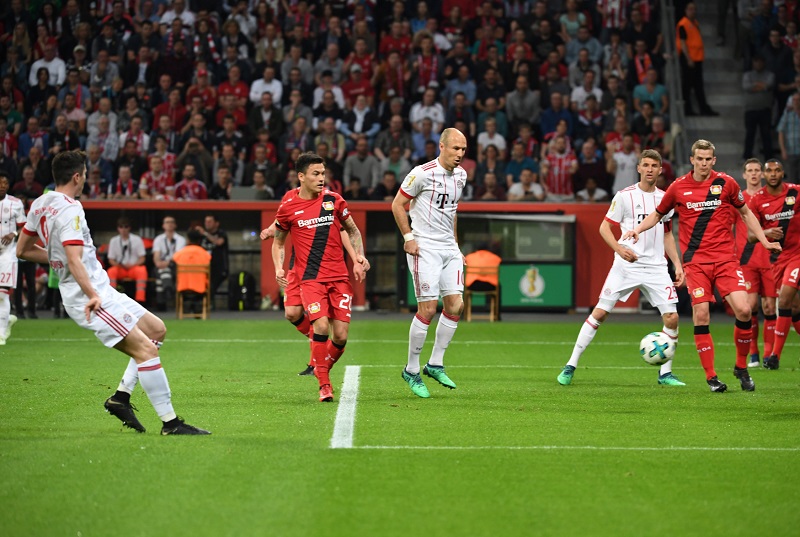 Bayer Leverkusen v zápase německého poháru proti Bayernu Mnichov. Bayer Leverkusen v zápase německého poháru proti Bayernu Mnichov.