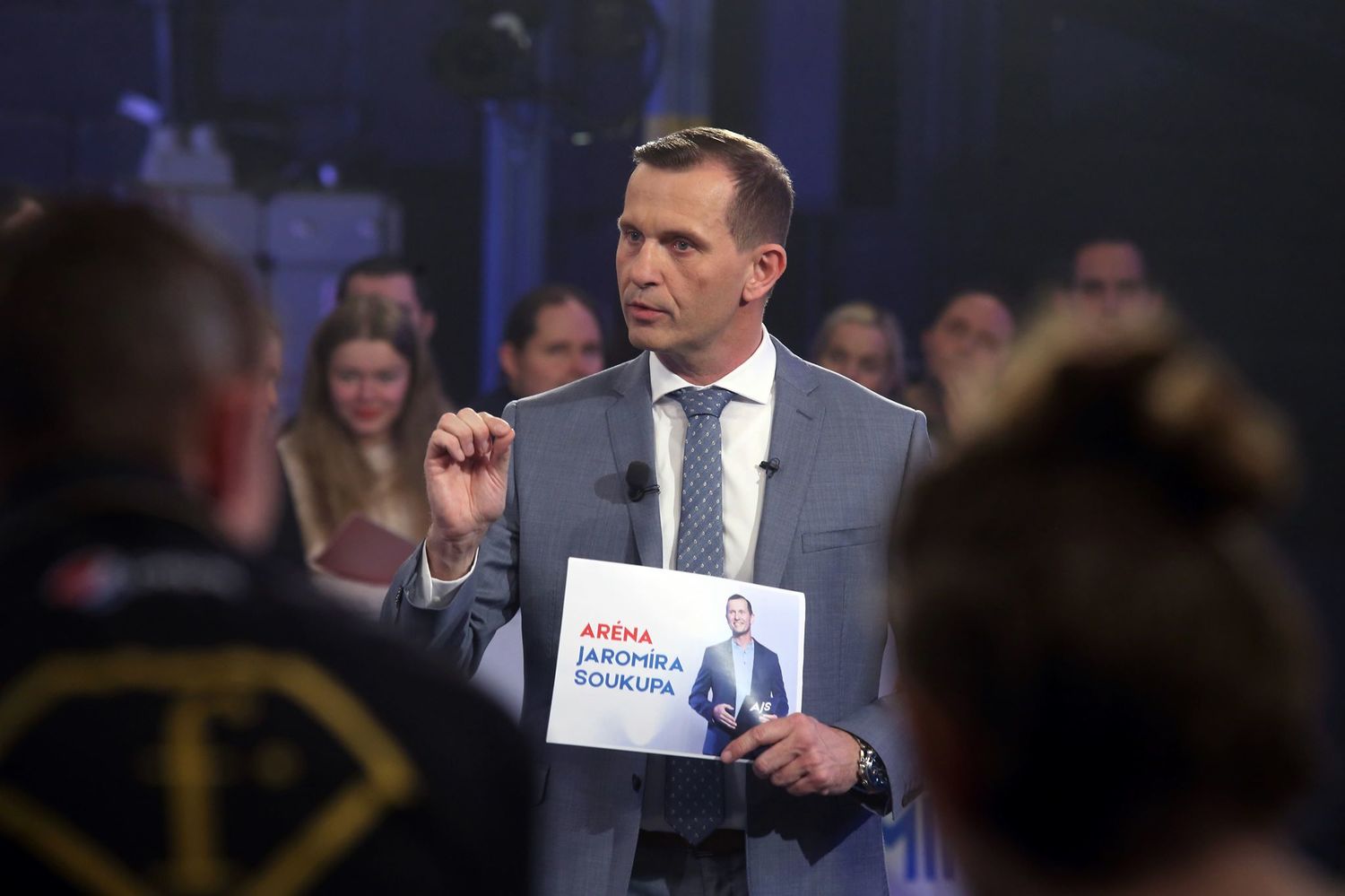 Moderátor pořadu Jaromír Soukup. 