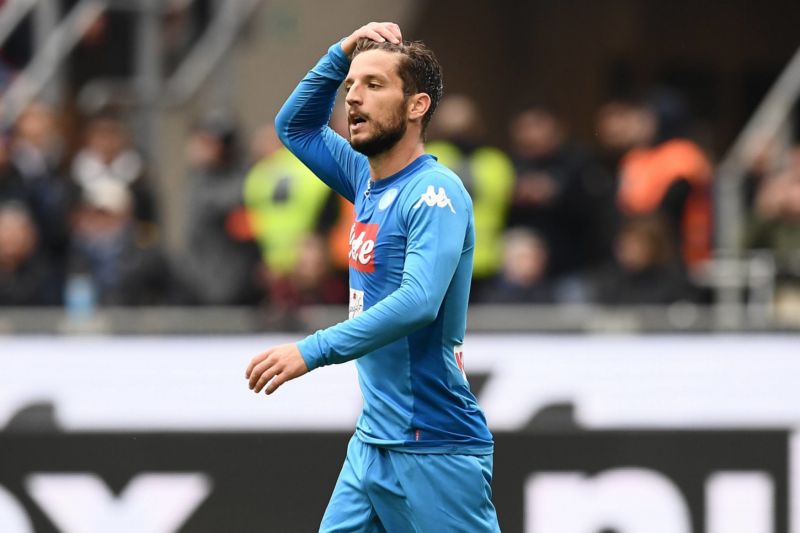Fotbalistům Neapole na jaře částečně dochází dech.