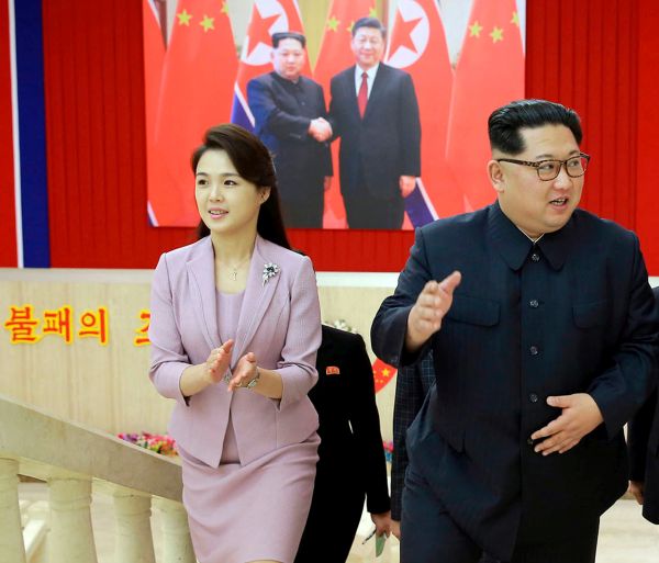 Ri Sol-ču s manželem Kim Čong-unem.