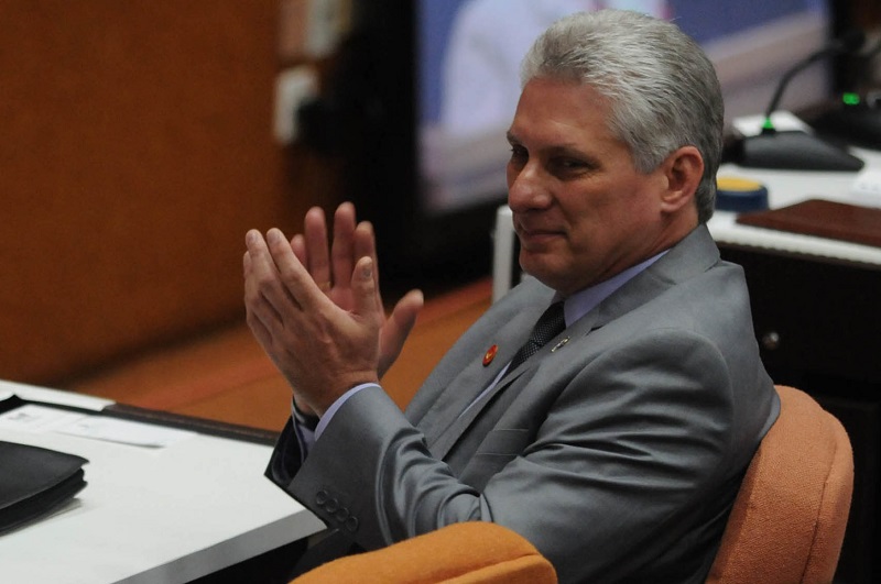 Miguel Díaz-Canel je novým kubánským prezidentem. Miguel Díaz-Canel je novým kubánským prezidentem.