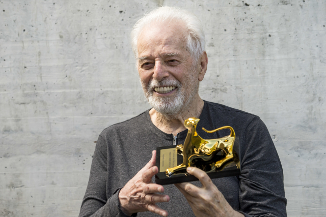 Známý filmař a komiksový scenárista Alejandro Jodorowsky.