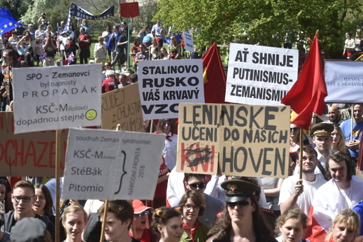 Demonstrace proti KSČM, Nymburk. Demonstrace proti KSČM, Nymburk.