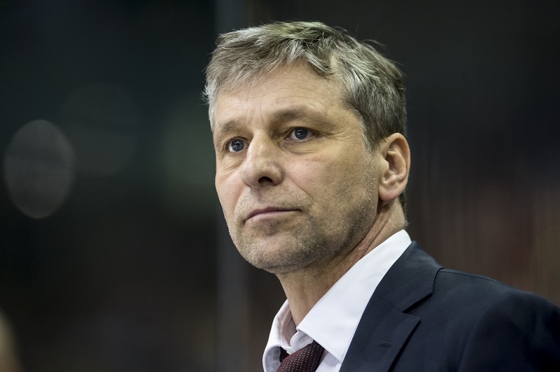 Trenér hokejové reprezentace Josef Jandač. 