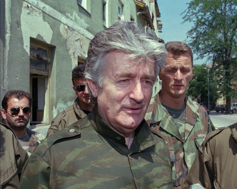 Radovan Karadžić na archivní fotografii.