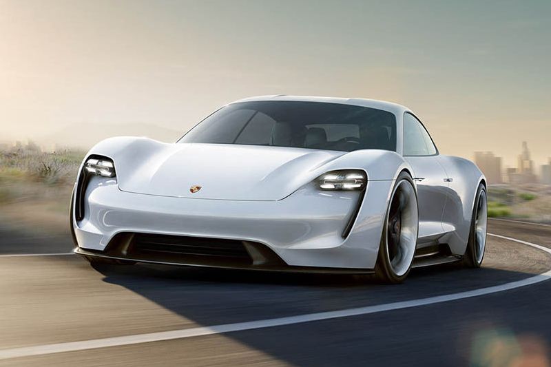 V Pekingu se ukáže také studie Porsche Mission E  s elektrickým pohonem.  