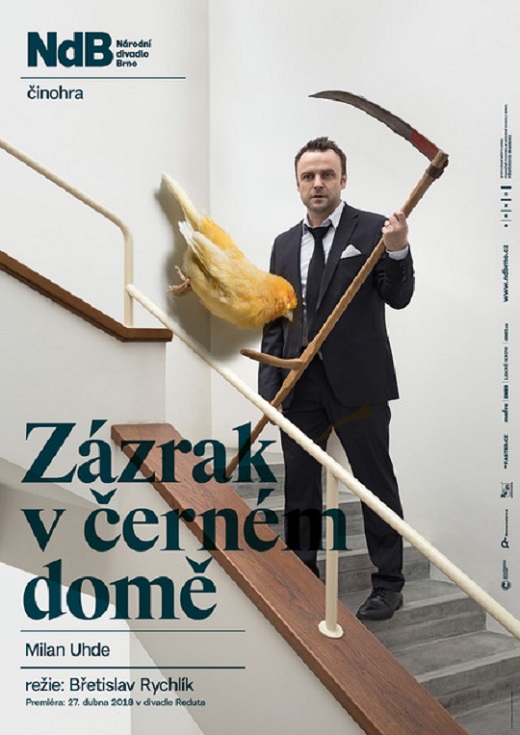 Plakát k inscenaci Zázrak v černém domě.