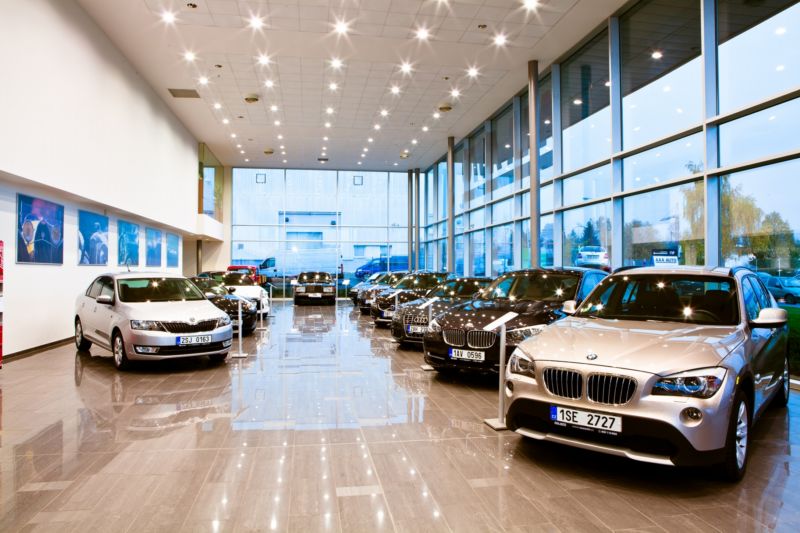 Znovuobnovená značka Mototechna se specializuje na prodej zánovních automobilů. Znovuobnovená značka Mototechna se specializuje na prodej zánovních automobilů.