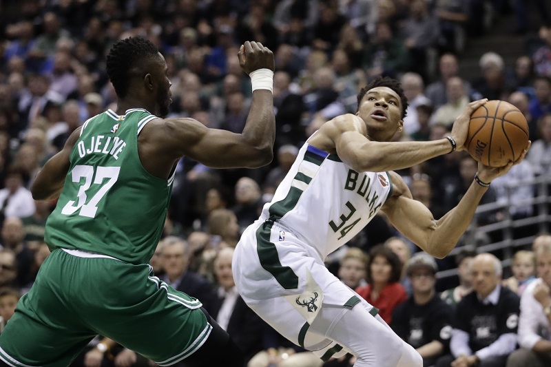 Basketbalisté Milwaukee porazili Boston a vynutili si rozhodující sedmé utkání.