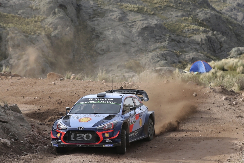 Tänak vyhrál Argentinskou rallye, seriál dál vede Ogier. Tänak vyhrál Argentinskou rallye, seriál dál vede Ogier.