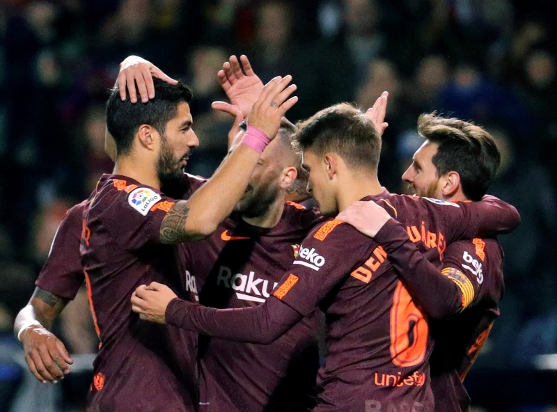 Messi zařídil Barceloně mistrovský titul ve Španělsku. Messi zařídil Barceloně mistrovský titul ve Španělsku.