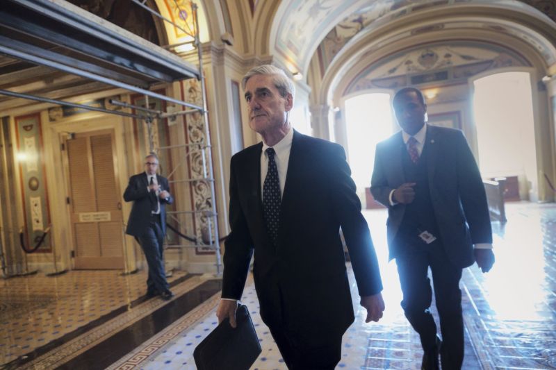Vyšetřovatel Robert Mueller. Vyšetřovatel Robert Mueller.