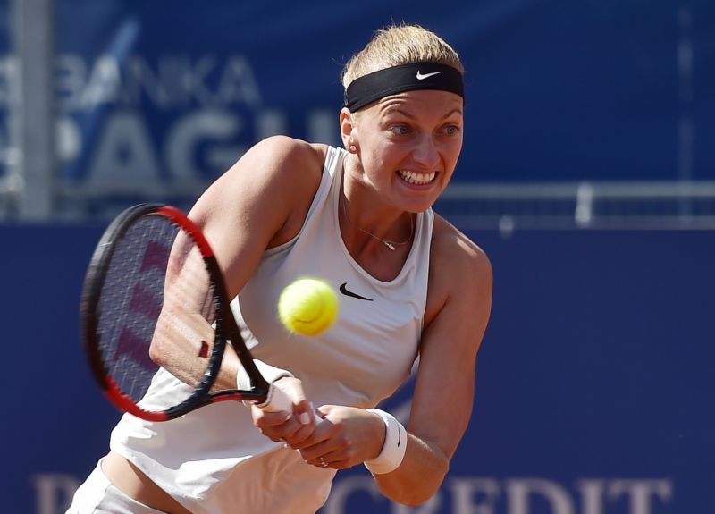 Petra Kvitová postoupila do čtvrtfinále.