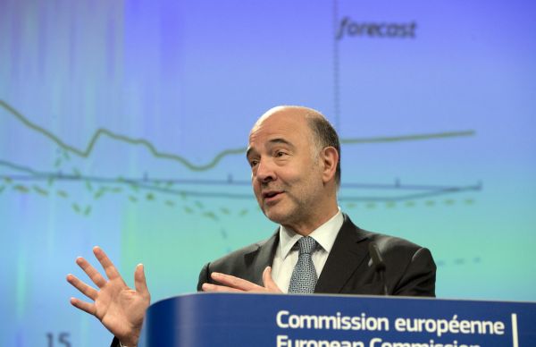Komisař pro hospodářské a měnové otázky, daně a cla Pierre Moscovici.