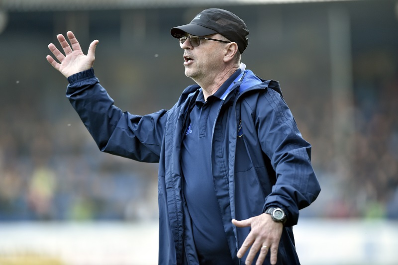 Trenér Baníku Ostrava Bohumil Páník byl vyhlášen nejlepším trenérem měsíce dubna, hráčskou anketu ovládl olomoucký Jakub Plšek. Trenér Baníku Ostrava Bohumil Páník byl vyhlášen nejlepším trenérem měsíce dubna, hráčskou anketu ovládl olomoucký Jakub Plšek.
