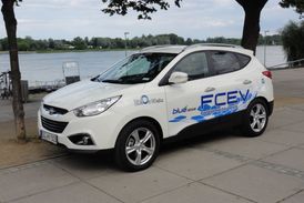 Hyundai ix35 Fuel Cell představuje vodíkovou variantu SUV.