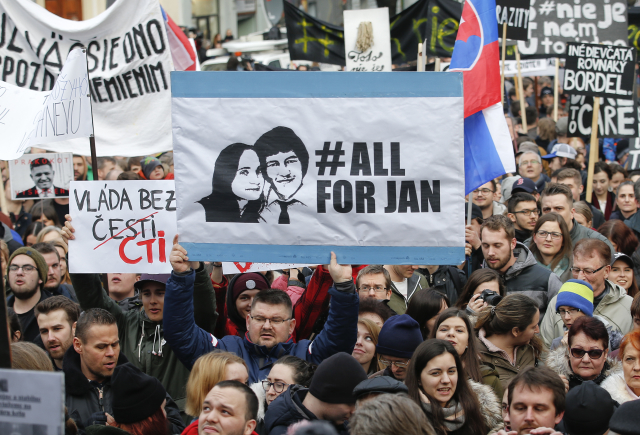 Demonstrace v Bratislavě.