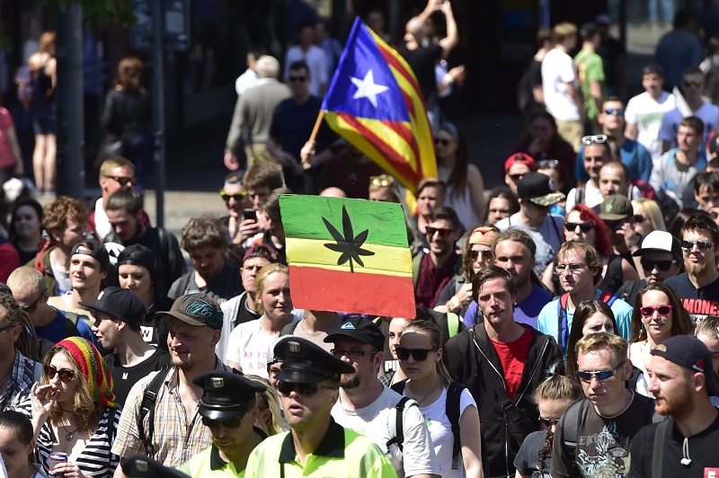 Pochod za legalizaci konopí s názvem Million Marihuana March prošel 5. května Prahou.