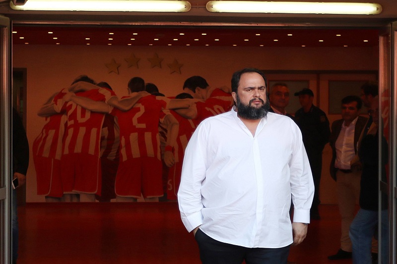 Majitel řeckého Olympiacosu Evangelos Marinakis opět zkritizoval své hráče. Majitel řeckého Olympiacosu Evangelos Marinakis opět zkritizoval své hráče.