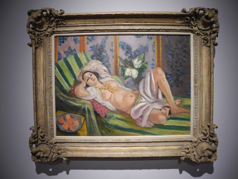 Odalisque couchee aux magnolias.