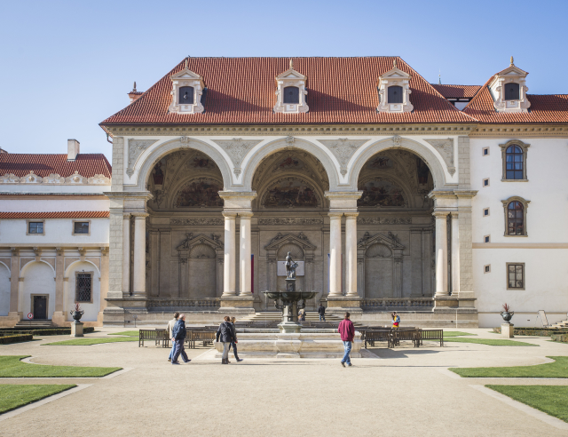 Valdštejnský palác.