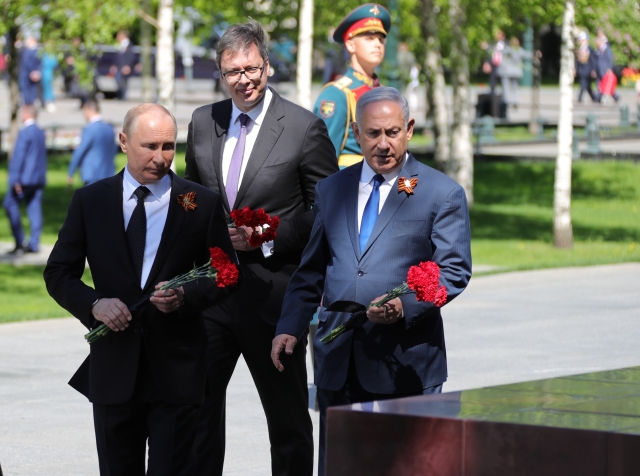 Izraelský premiér Benjamin Netanjahu (vpravo) a ruský prezident Vladimir Putin (vlevo).