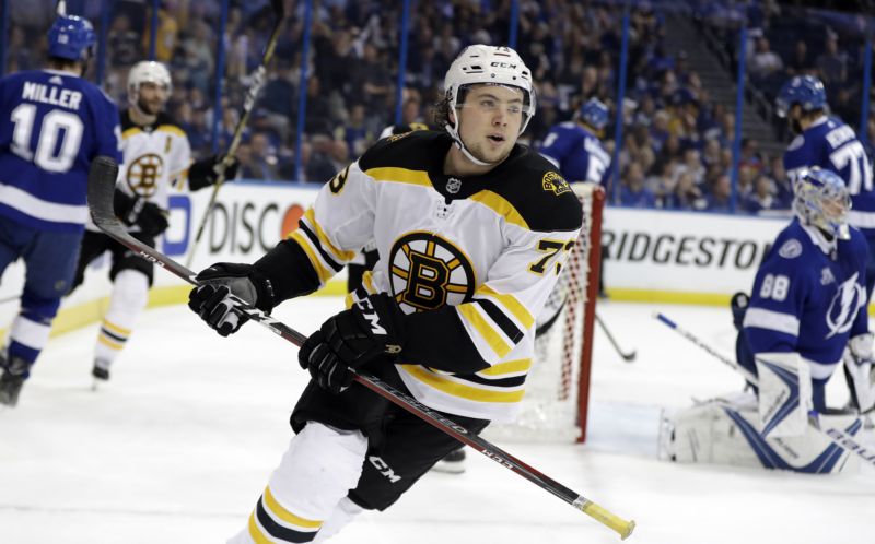 Charlie McAvoy posílí americký výběr.