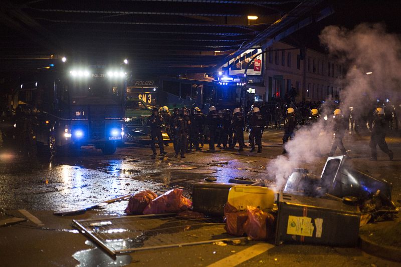 Následky protestů během summitu G20 v německém Hamburku.