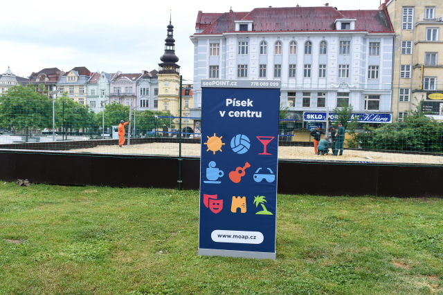 Třetím rokem bude v centru města sportovně-relaxační areál nazvaný Písek v centru.