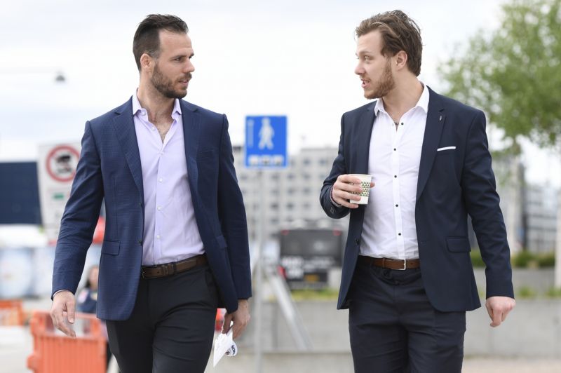 Na ledě září, s pěveckými kvalitami Davidů Krejčího a Pastrňáka už to tak slavné není.