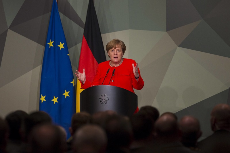 Angela Merkelová na setkání vedoucích činitelů bundeswehru v Berlíně.
