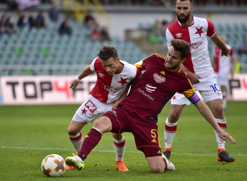 Fotbalisté Dukly bojovali proti Slavii marně.