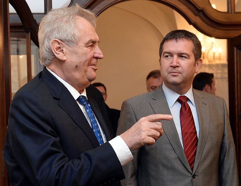 Prezident Miloš Zeman a předseda ČSSD Jan Hamáček.