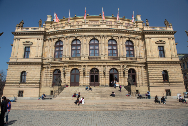 Pražské Rudolfinum.