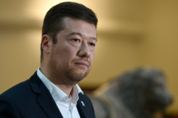 Tomio Okamura.