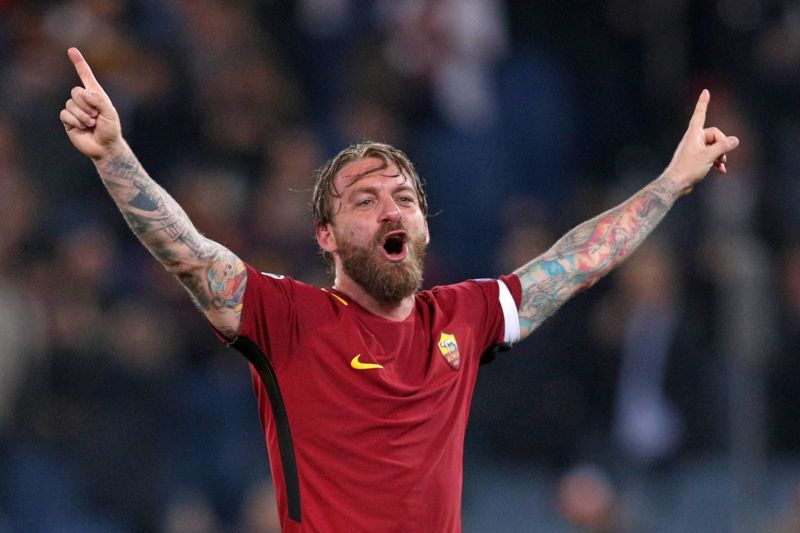 Daniele De Rossi s fotbalem ještě nekončí.