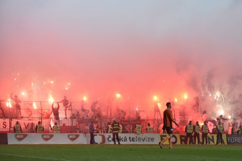 Fanoušci Slavie během finále poháru.