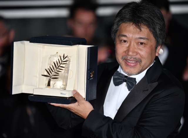 Režisér filmu Zloději z obchodu Hirokazu Kore'eda.