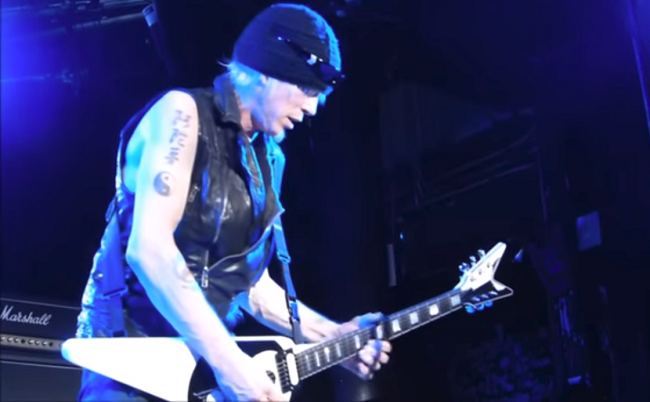 Heavymetalový kytarista Michael Schenker.