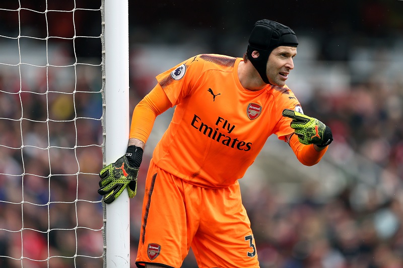Brankář Petr Čech ovládl podvanácté novinářskou anketu Zlatý míč o nejlepšího českého hráče sezony.