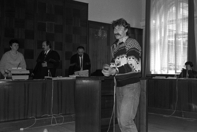 Václav Bareš před soudem.