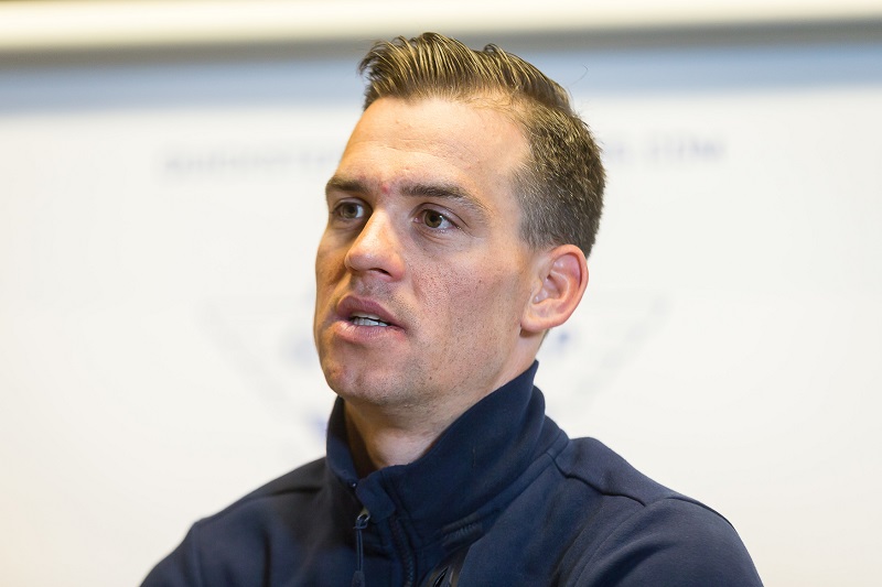 Štybar pomohl Vivianimu k dalšímu etapovému vítězství na Giru. Štybar pomohl Vivianimu k dalšímu etapovému vítězství na Giru.