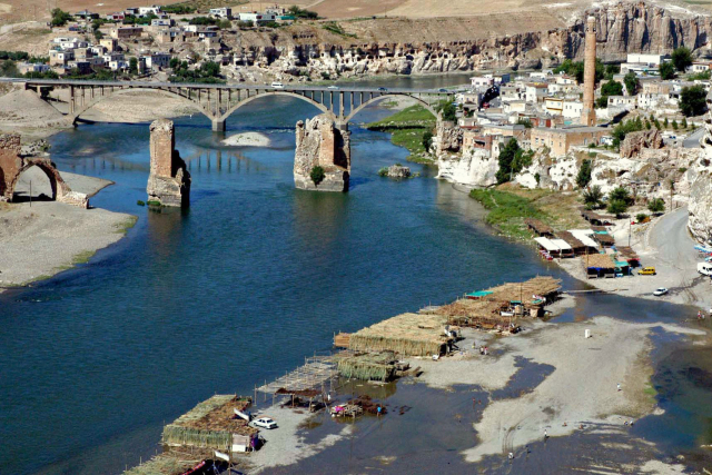 Městečko Hasankeyf na jihovýchodě Turecka.