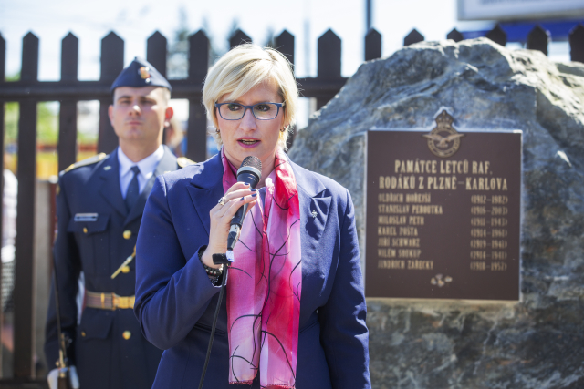 Ministryně obrany v demisi Karla Šlechtová.