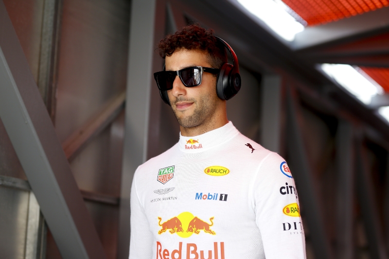 Daniel Ricciardo odstartuje v Monaku z pole position. 