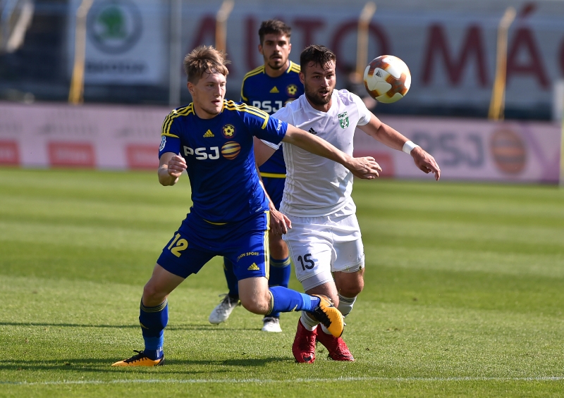Fotbalisté Jihlavy v zápase 30. kola fotbalové ligy. 